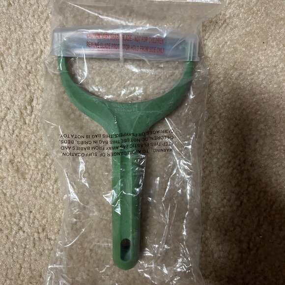 NIP Big Kuhn Rikon Original Swiss Peeler - Picture 5 of 9